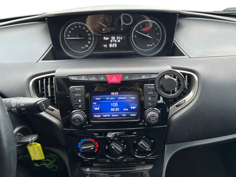 LANCIA Ypsilon 3ª serie Ypsilon 1.2 69 CV 5 porte Gold