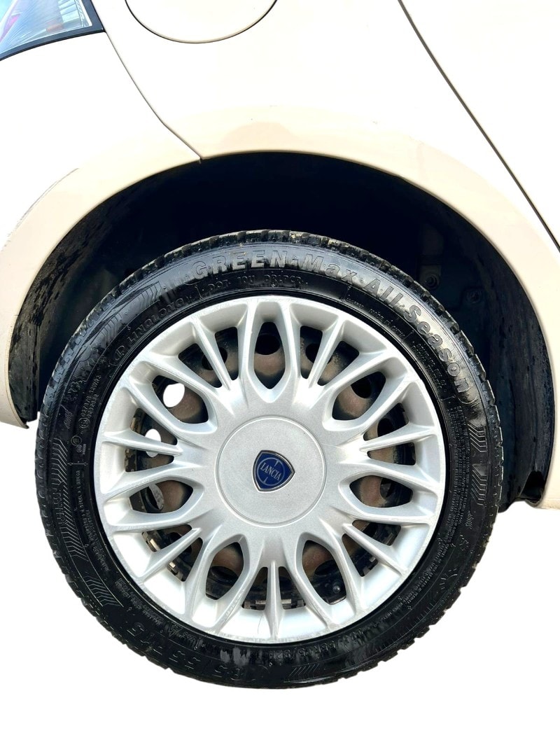 LANCIA Ypsilon 3ª serie Ypsilon 1.2 69 CV 5 porte GPL Ecochic Gold