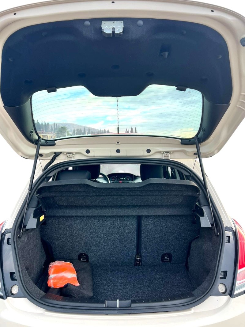 LANCIA Ypsilon 3ª serie Ypsilon 1.2 69 CV 5 porte GPL Ecochic Gold