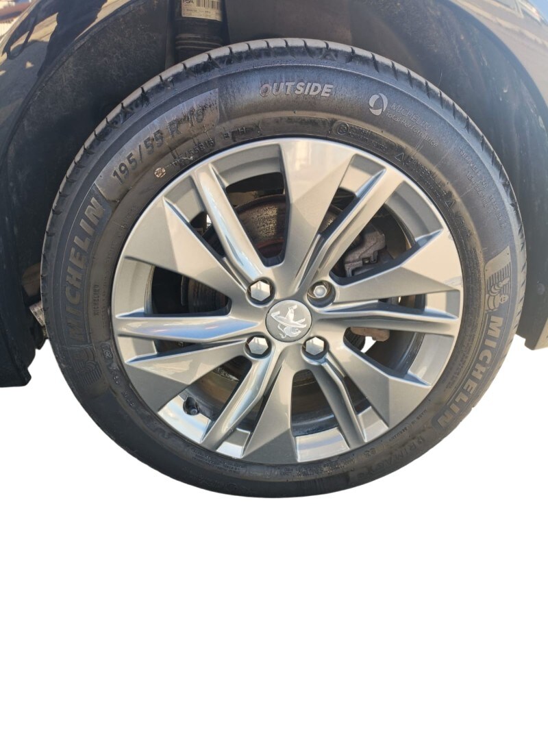 PEUGEOT 208 2ª serie 208 motore elettrico 136 CV 5 porte Allure